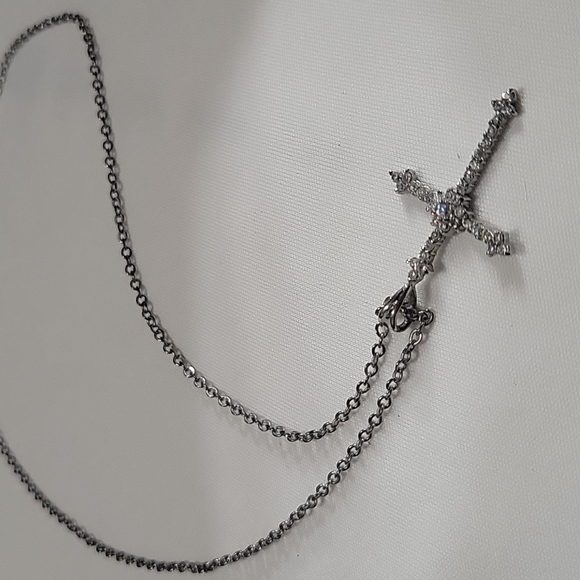 Diamond Cross Necklace - Picture 3 of 8